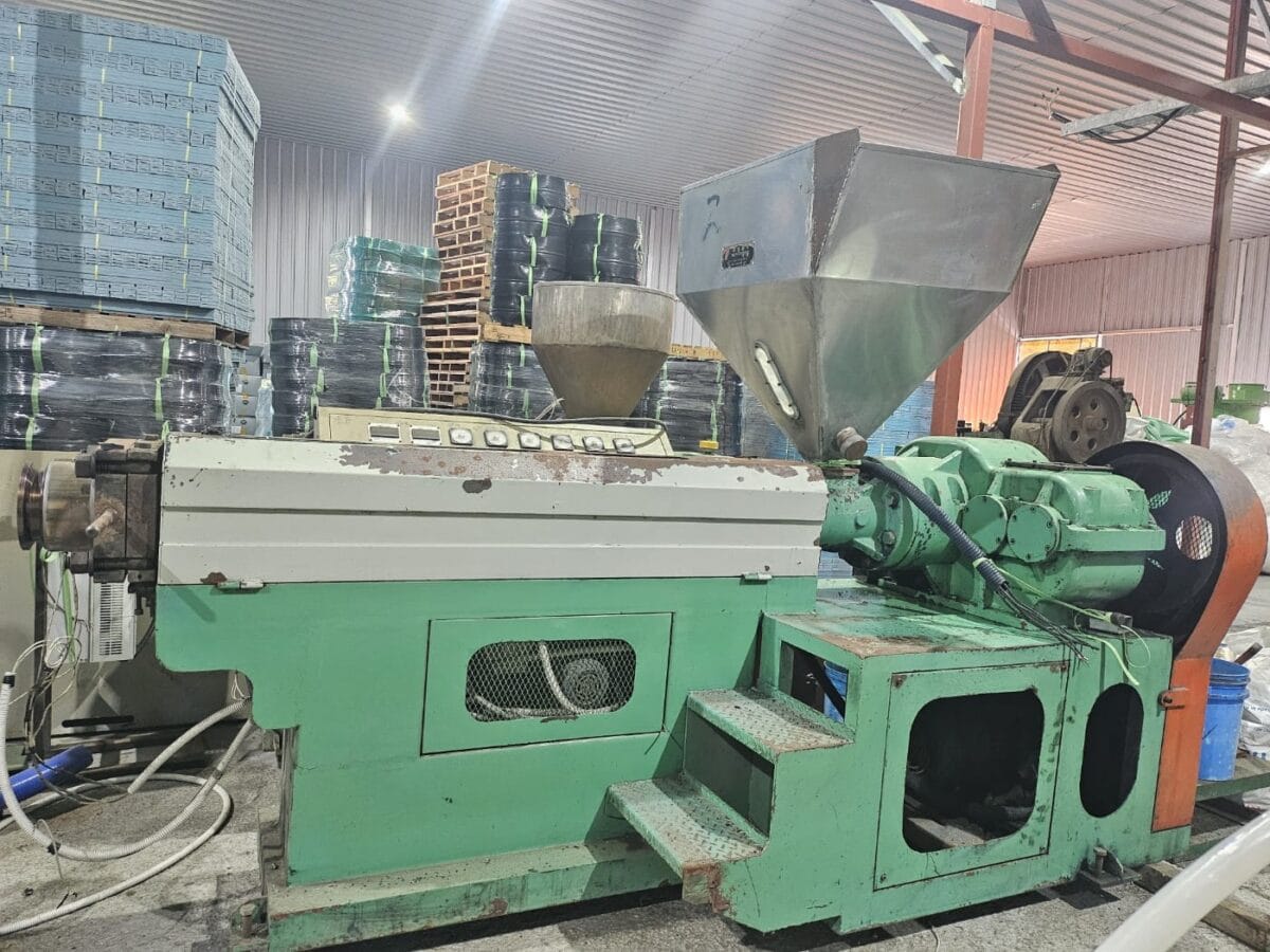 ⁦PVC STOPWATER extruder for cement concrete wall⁩ - الصورة ⁦3⁩