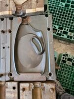Injection mold - Image 13