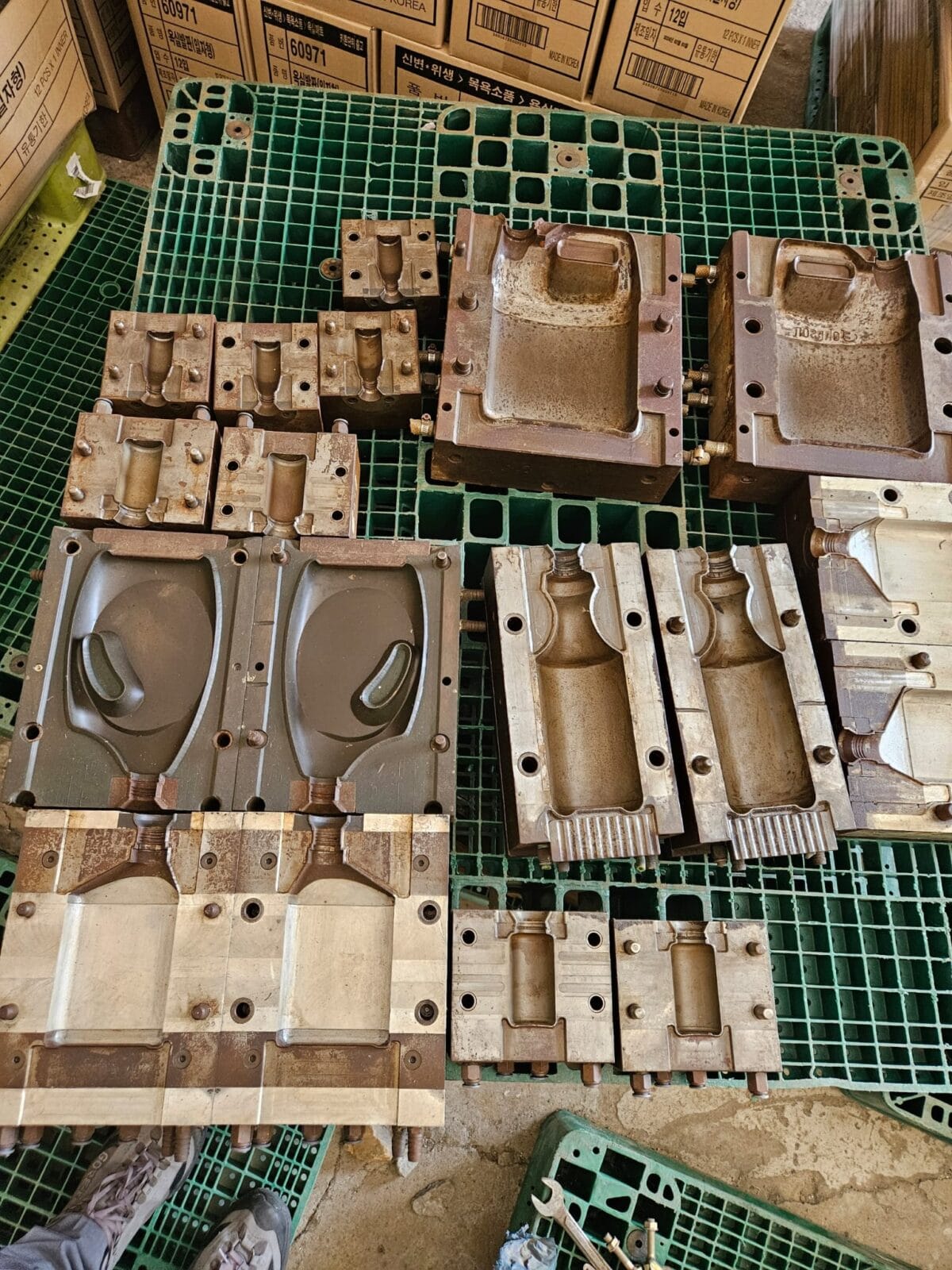 ⁦Injection mold⁩ - الصورة ⁦12⁩