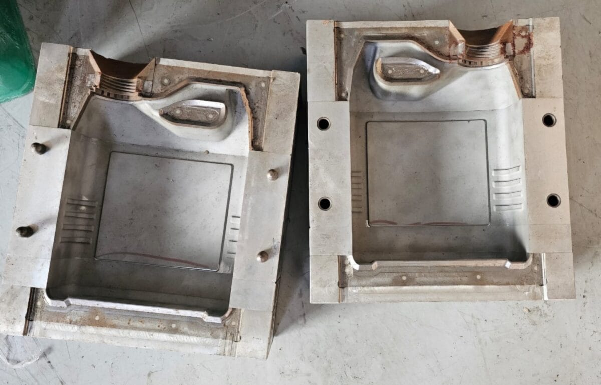 ⁦Injection mold⁩ - الصورة ⁦18⁩